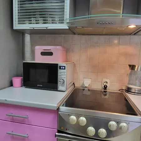 Holiday home Beograd011 *